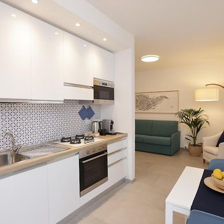 Adamaina - Sea View Apartment With Private Garage Sestri Levante Exterior photo